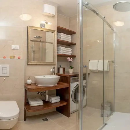 Central Luxury Moonlight * سبليت