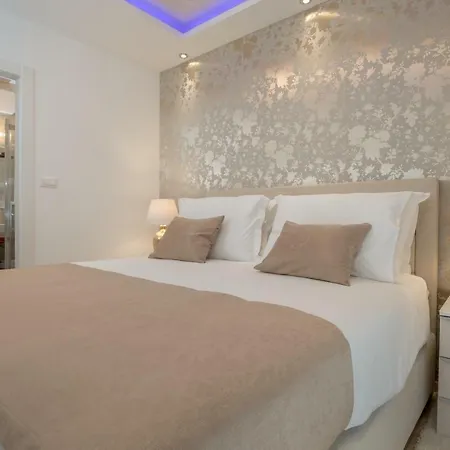 شقة Central Luxury Moonlight *