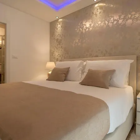 شقة Central Luxury Moonlight سبليت